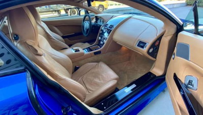 Aston Martin V8 Vantage Coupé V8 Vantage S Coupé Sportshift (18)