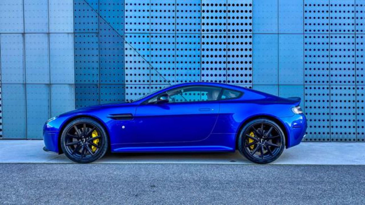 Aston Martin V8 Vantage Coupé V8 Vantage S Coupé Sportshift (2)