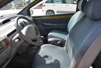 Renault Twingo 1.2i cat Expression (8)