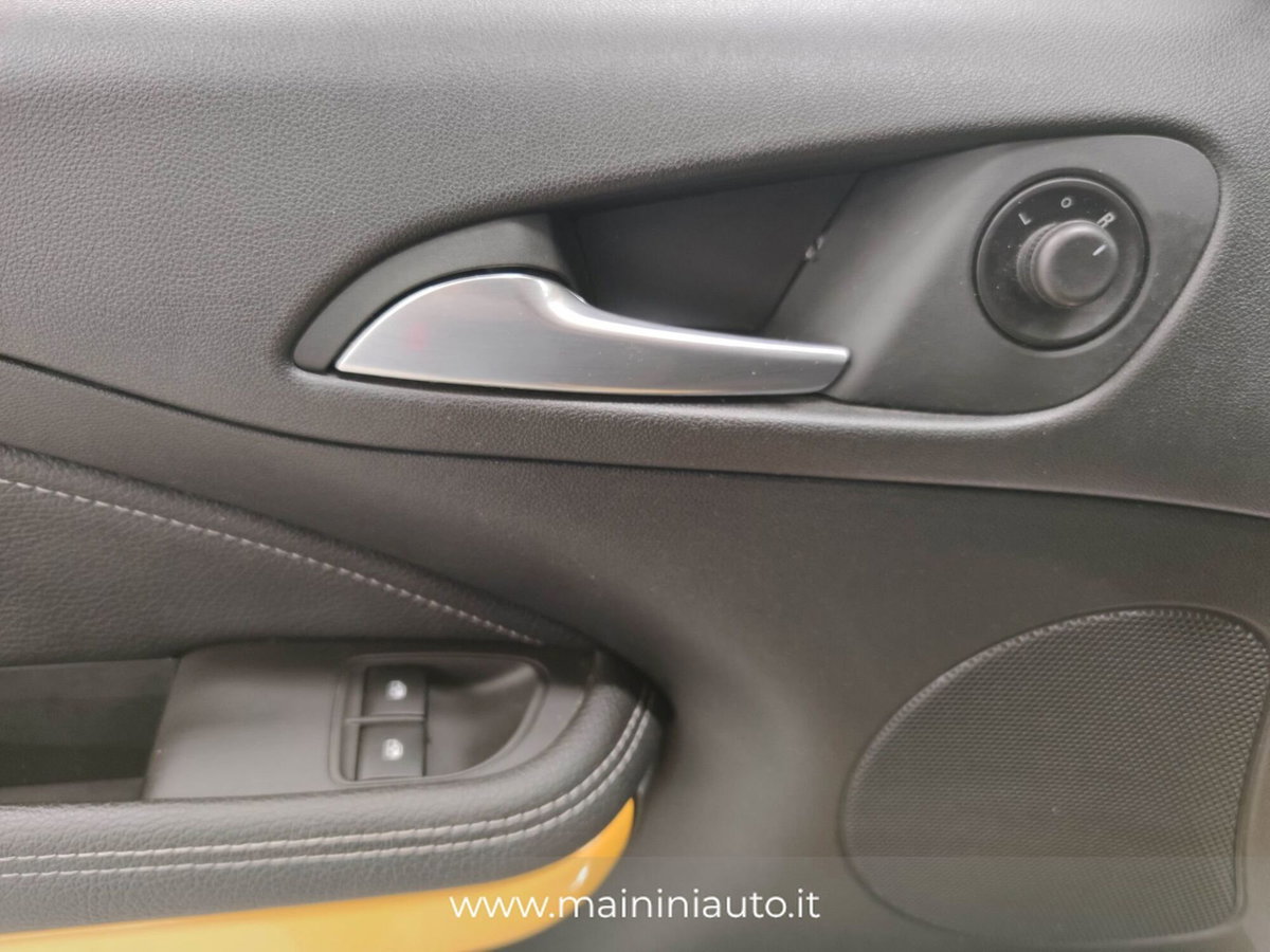 Opel Adam 1.4 87 CV Slam (17)