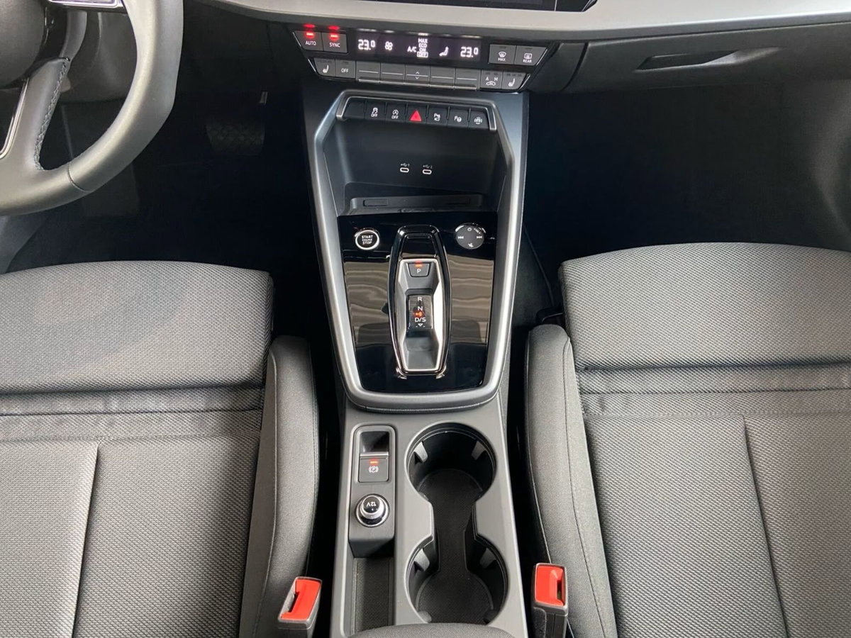 Audi A3 Sportback 35 TFSI S tronic S line edition (10)