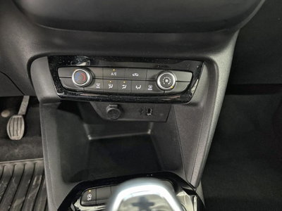 Opel Corsa 1.2 Corsa s&s 75cv (10)