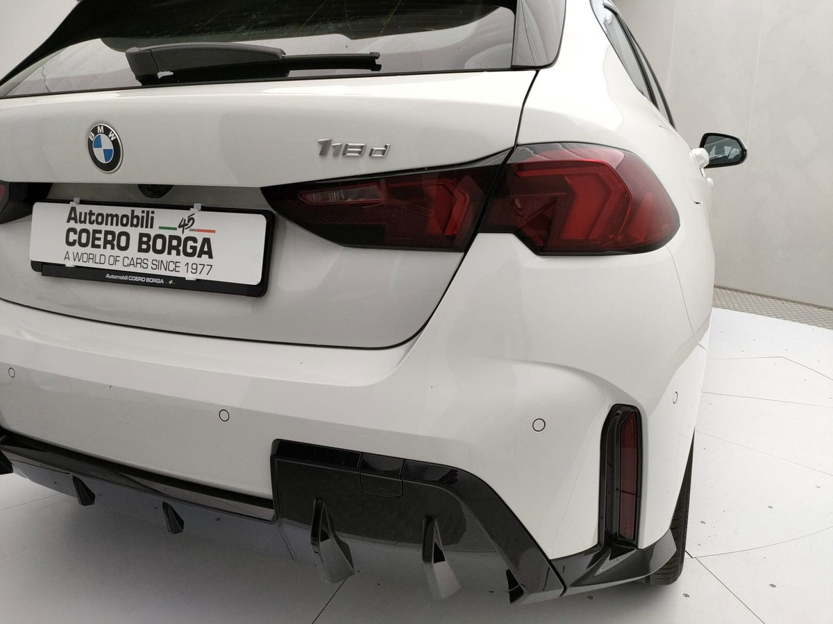 BMW Serie 1 118d MSport Pro auto (9)