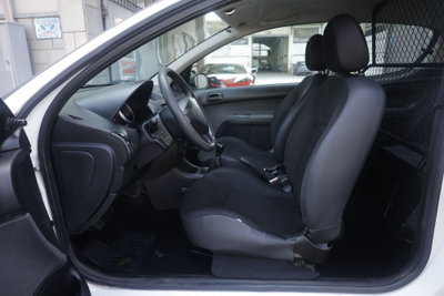 Peugeot 206 HDi 70CV 3p. XAD Van FAP (12)