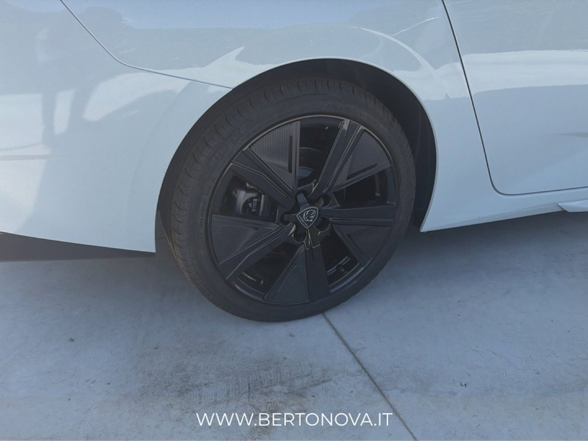 Peugeot 308 SW 1.6 hybrid phev GT 225cv e-eat8 (3)