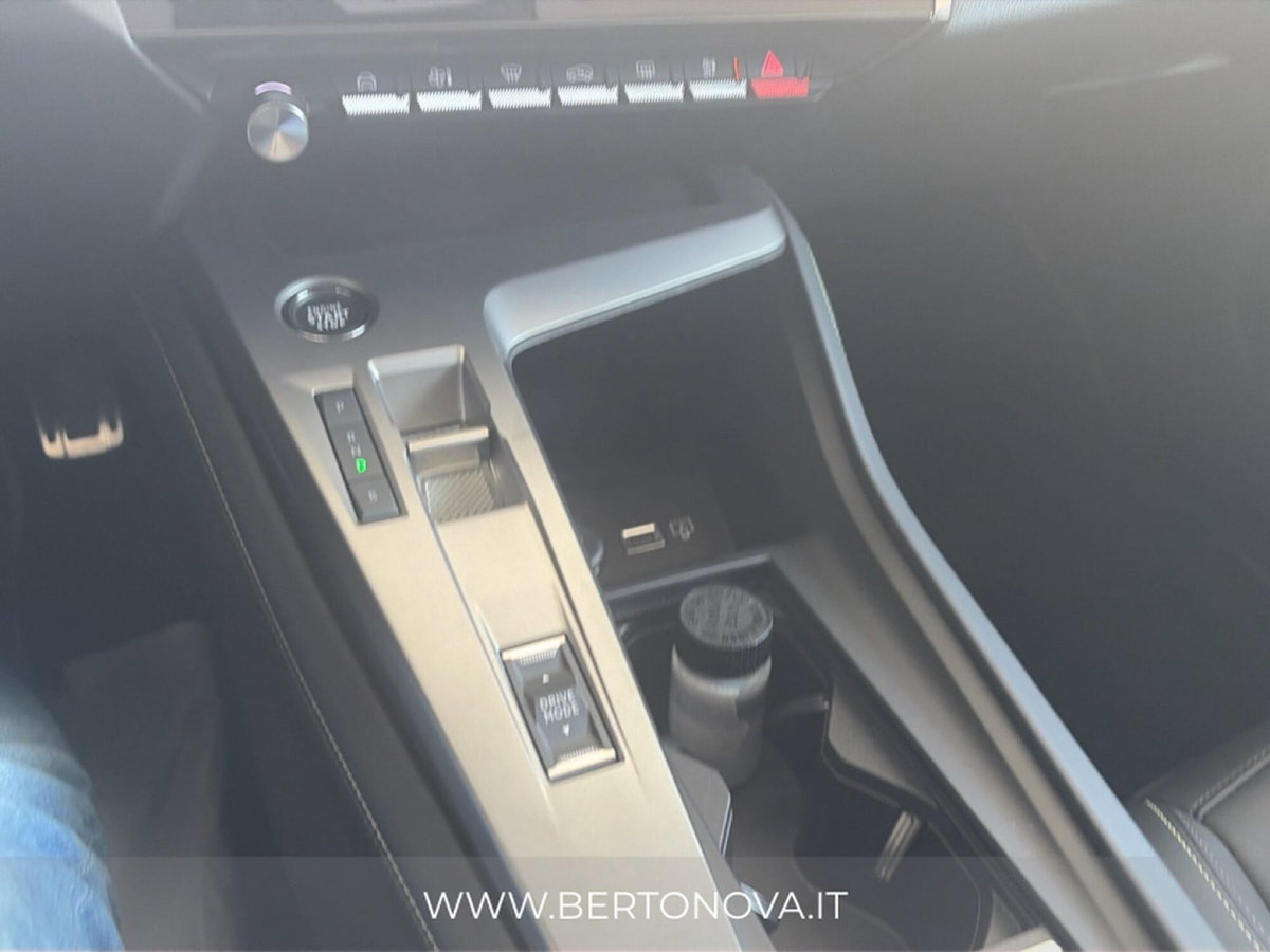 Peugeot 308 SW 1.6 hybrid phev GT 225cv e-eat8 (9)