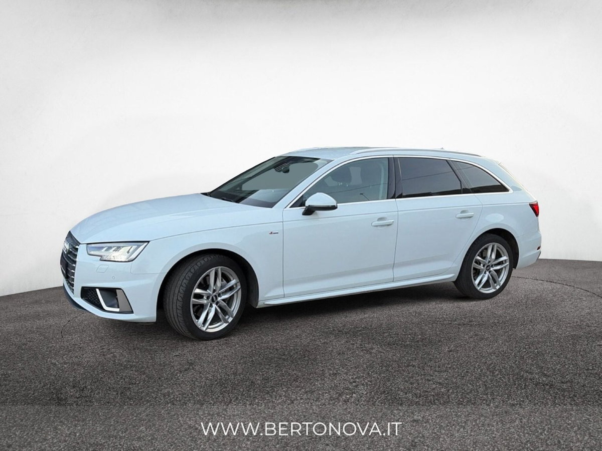 Audi A4 Avant 40 TDI quattro S tronic Business Sport (2)