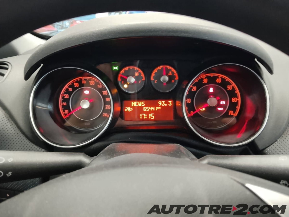 Fiat Punto Evo 1.2 3 porte Dynamic (20)