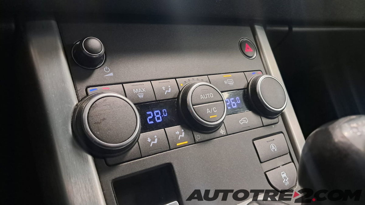 Land Rover Range Rover Evoque 2.0 eD4 5p. Pure (17)