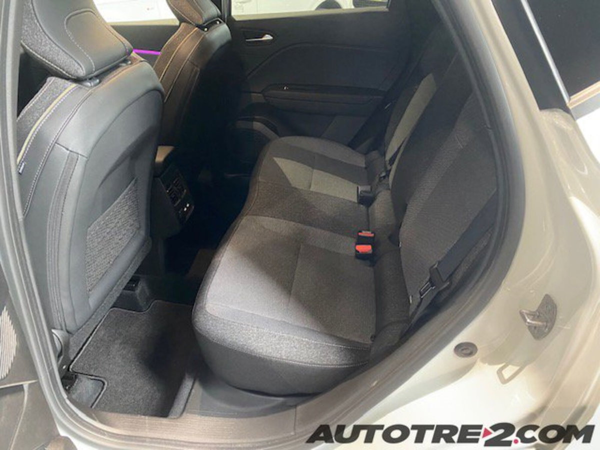 Renault Captur 1.0 eco-g Techno 100cv (11)