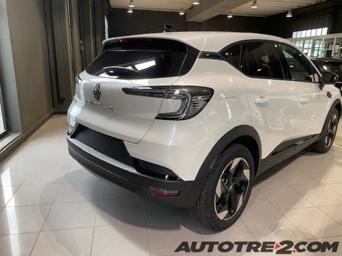 Renault Captur 1.0 eco-g Techno 100cv (2)