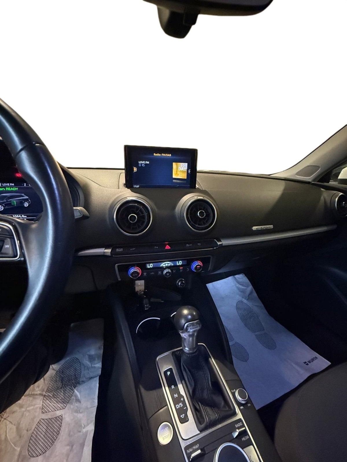 Audi A3 Sportback 35 TFSI S tronic Business (2)