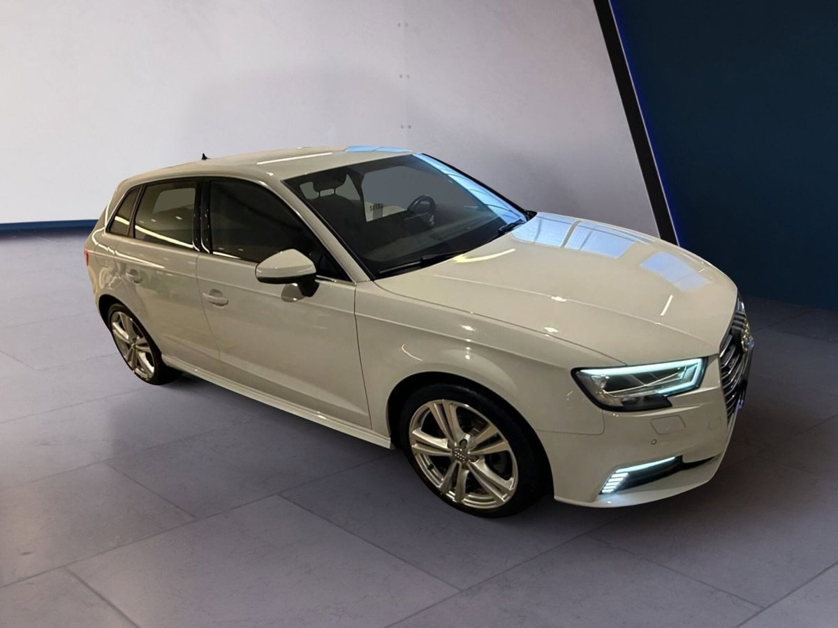 Audi A3 Sportback 35 TFSI S tronic Business (8)