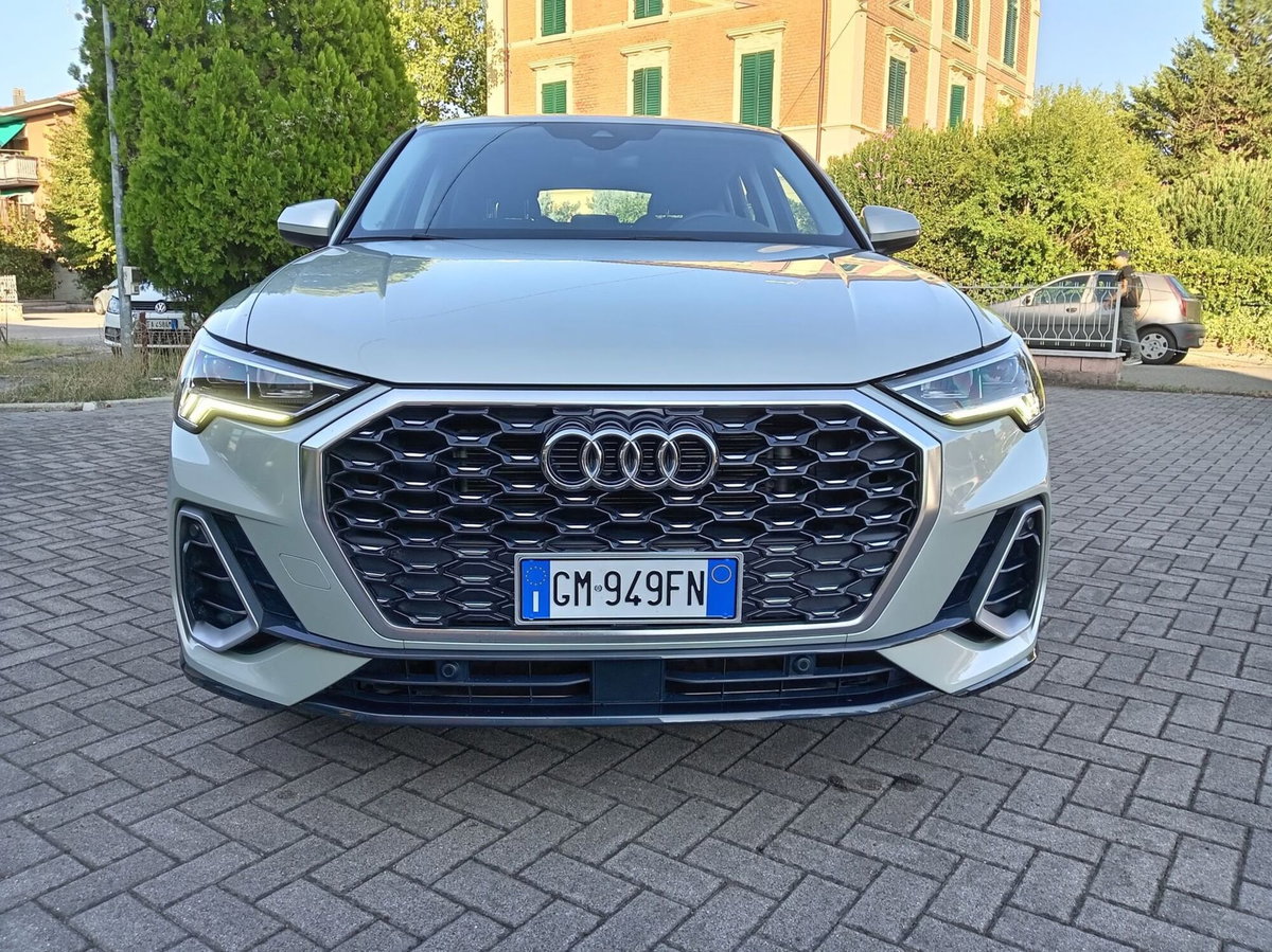 Audi Q3 Sportback 35 TDI quattro S tronic S line edition (9)