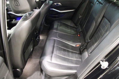 BMW Serie 3 320d Luxury (10)