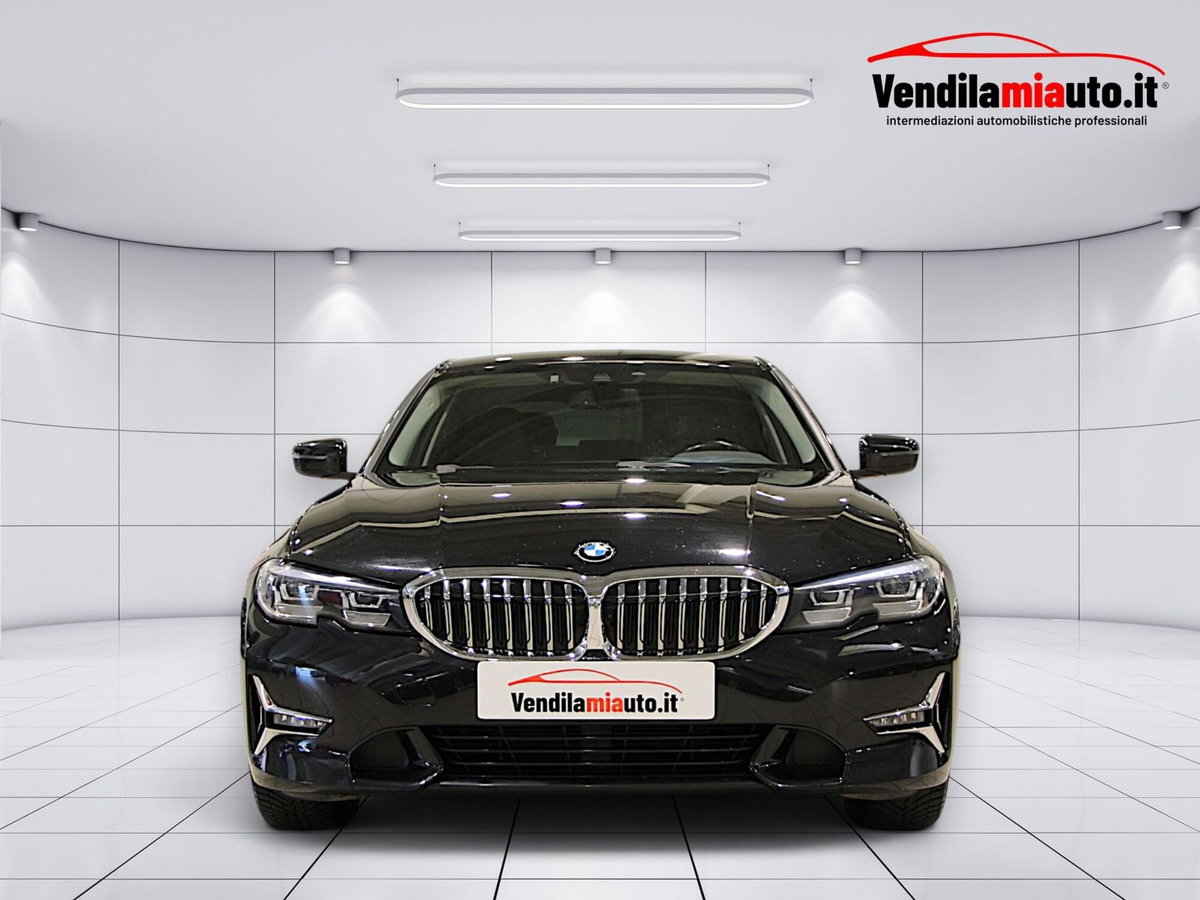 BMW Serie 3 320d Luxury (2)