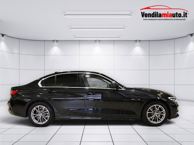 BMW Serie 3 320d Luxury (4)