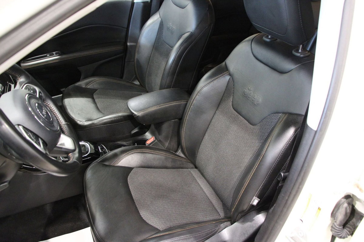 Jeep Compass 1.6 Multijet II 2WD Business (11)