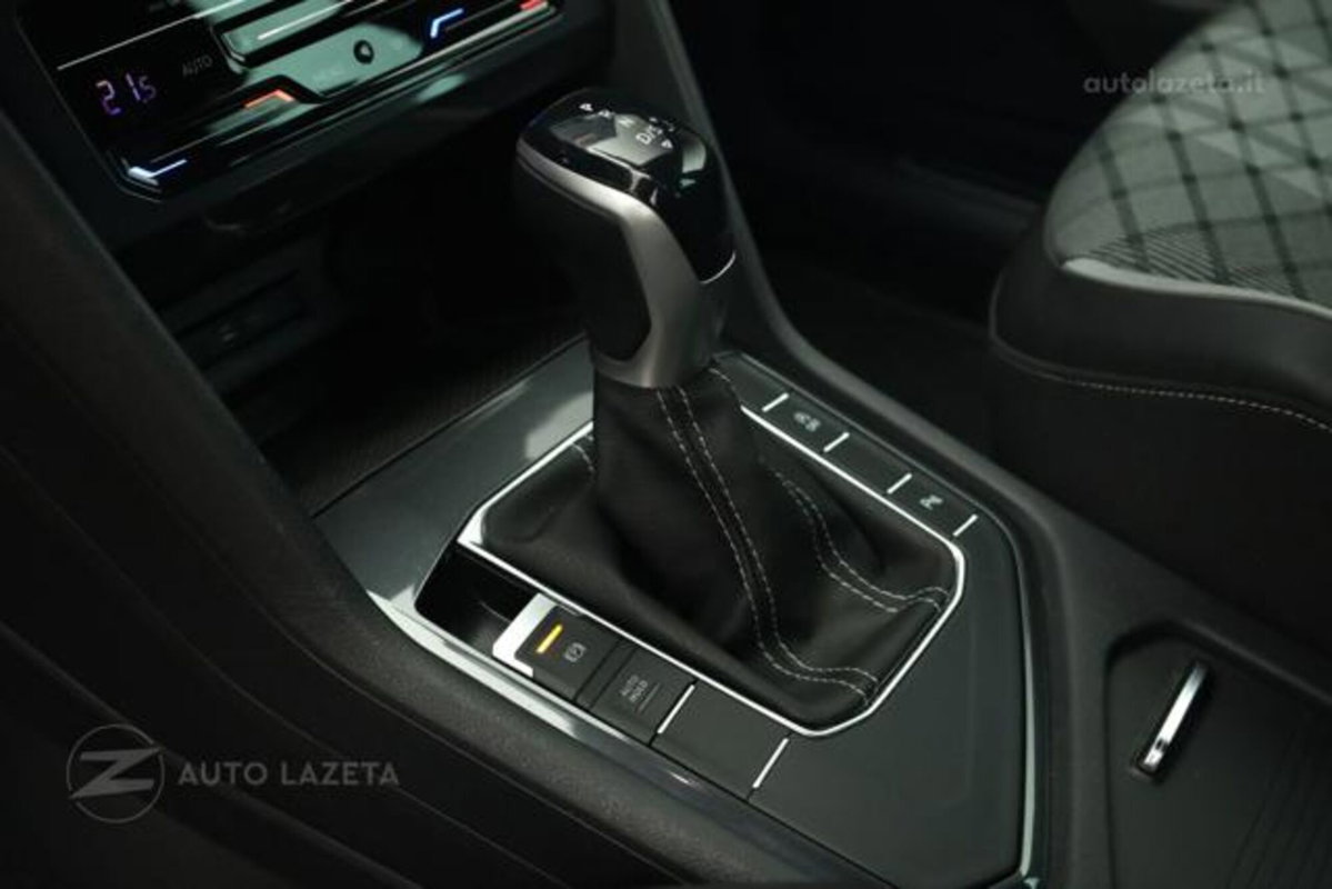 Volkswagen Tiguan 2.0 TDI 150 CV SCR DSG 4MOTION R-Line (12)