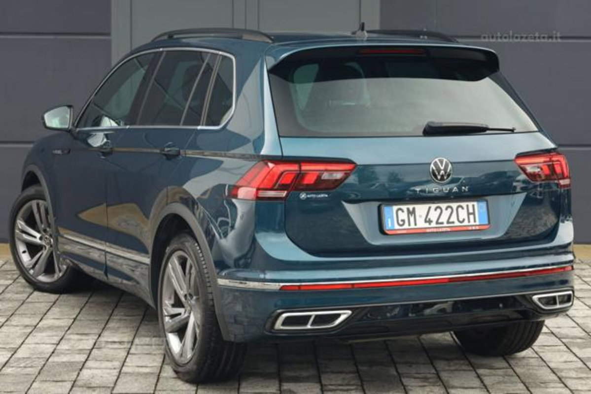 Volkswagen Tiguan 2.0 TDI 150 CV SCR DSG 4MOTION R-Line (4)