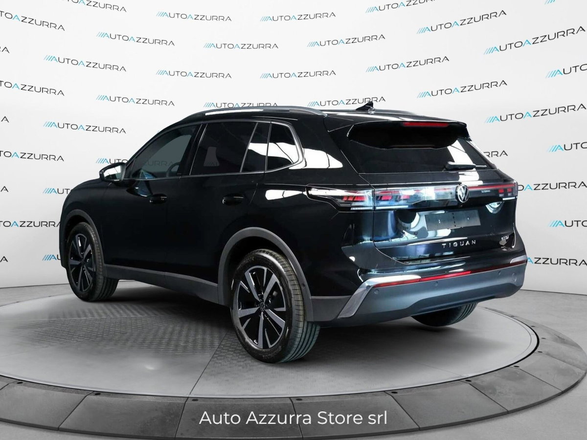 Volkswagen Tiguan 1.5 etsi Elegance 150cv dsg (3)