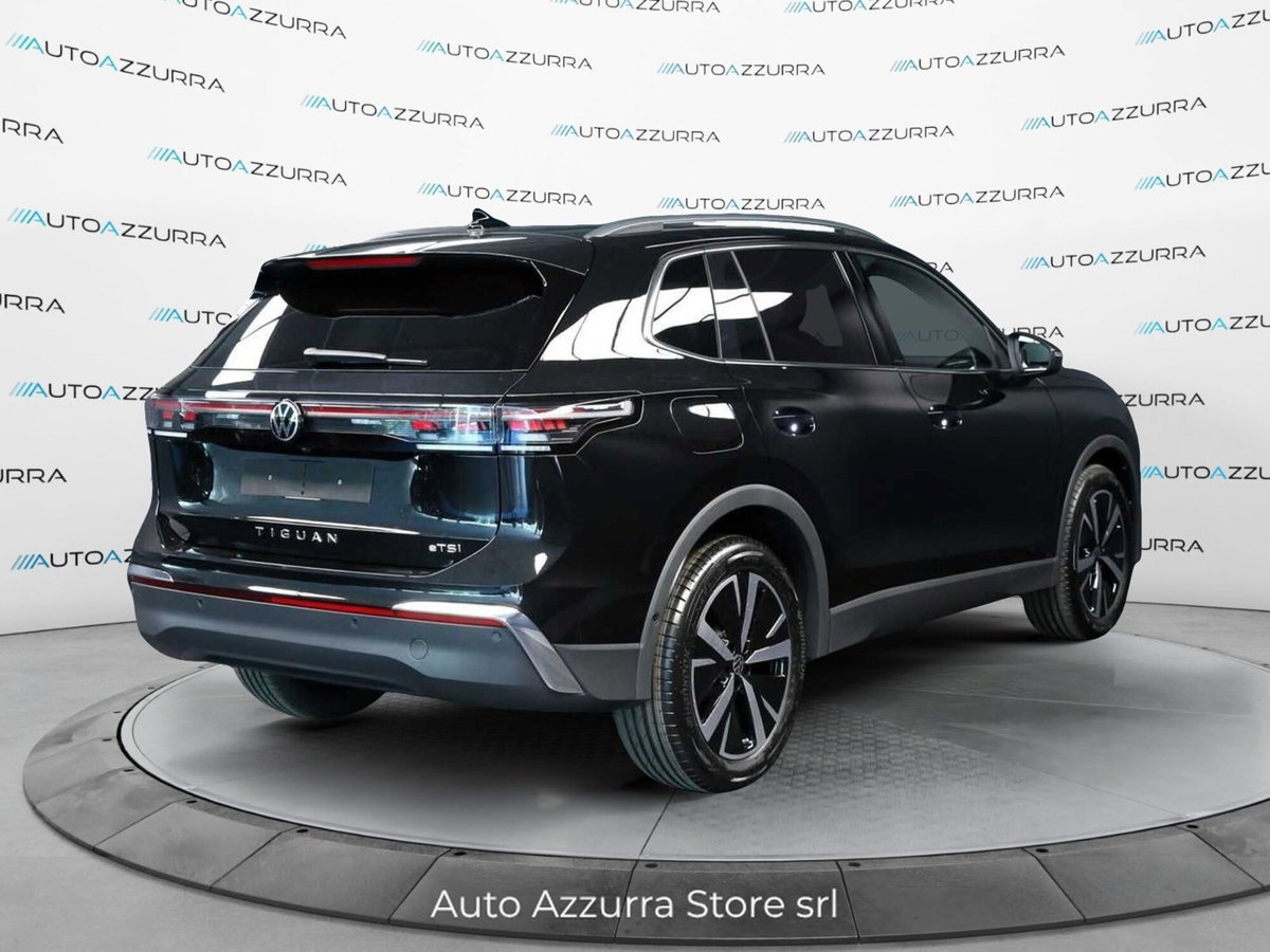 Volkswagen Tiguan 1.5 etsi Elegance 150cv dsg (4)