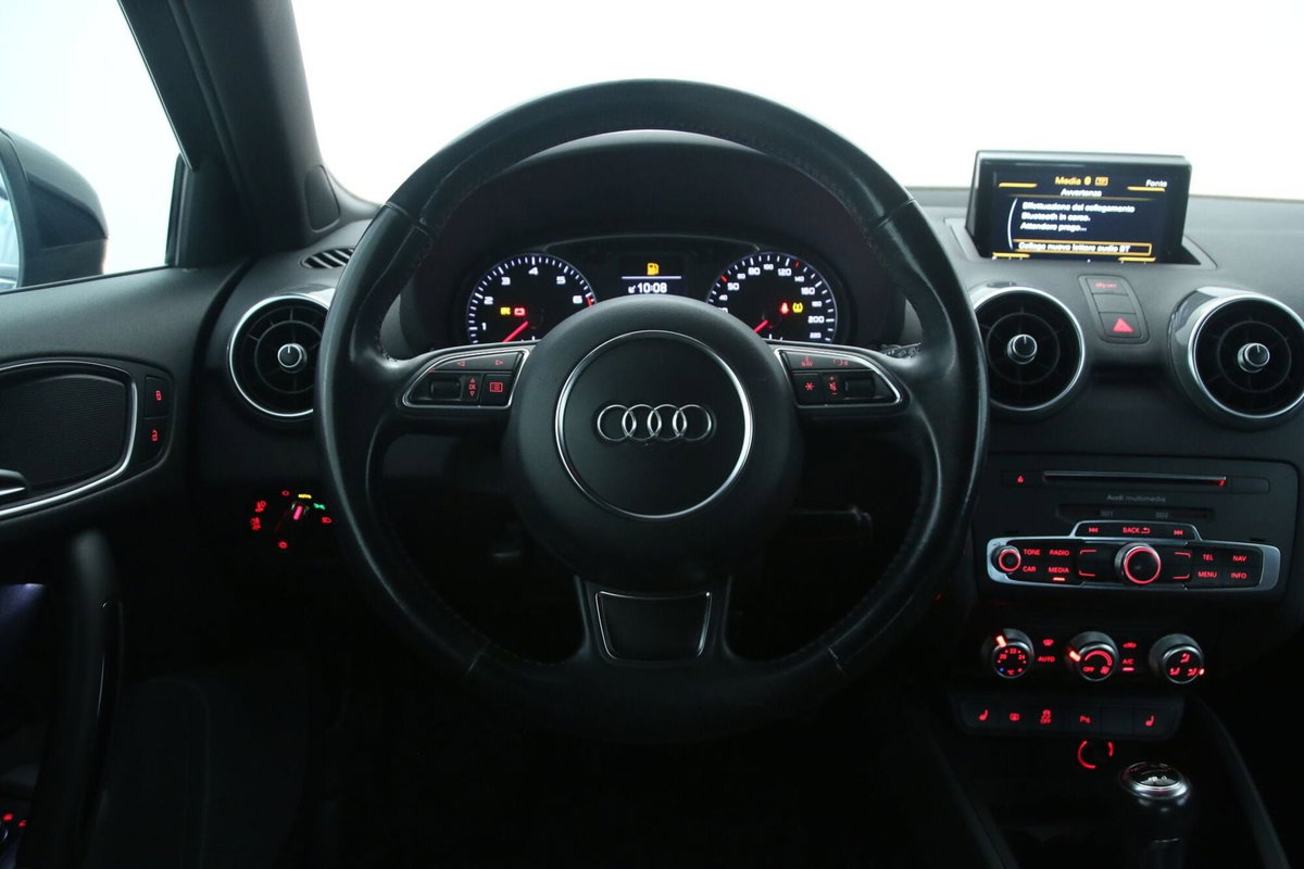 Audi A1 1.0 82 CV TFSI Design (10)