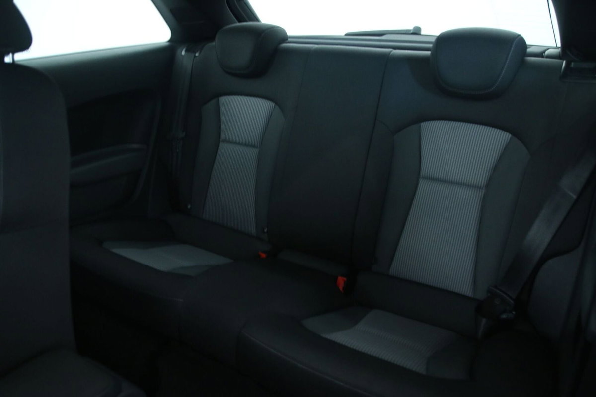 Audi A1 1.0 82 CV TFSI Design (8)