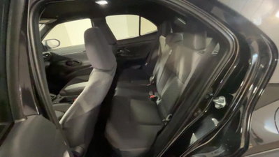 Toyota Yaris Cross Trend fwd 115cv e-cvt (11)
