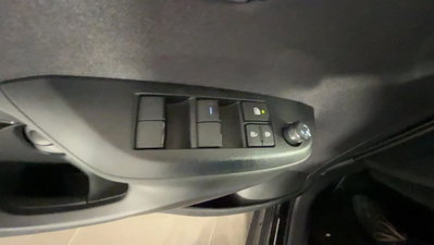 Toyota Yaris Cross Trend fwd 115cv e-cvt (14)