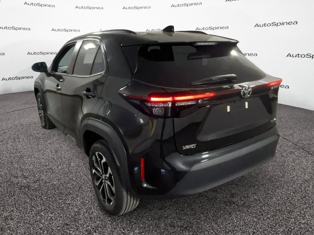 Toyota Yaris Cross Trend fwd 115cv e-cvt (4)