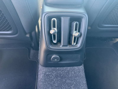Volvo XC40 T5 Recharge Plug-in Hybrid Inscription (17)