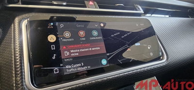 Land Rover Range Rover Velar 2.0D I4 180 CV (14)