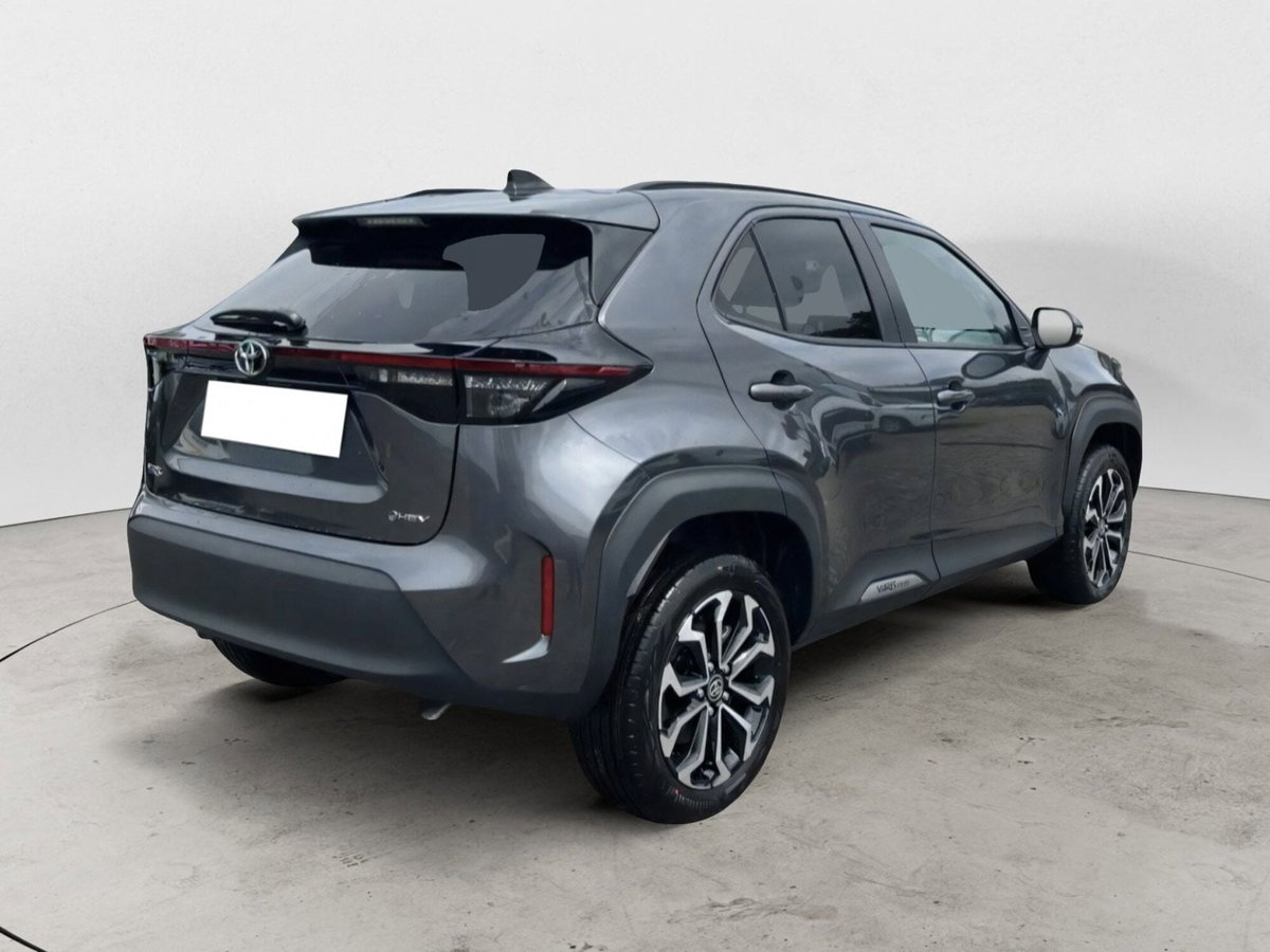 Toyota Yaris Cross Trend fwd 130cv e-cvt (3)
