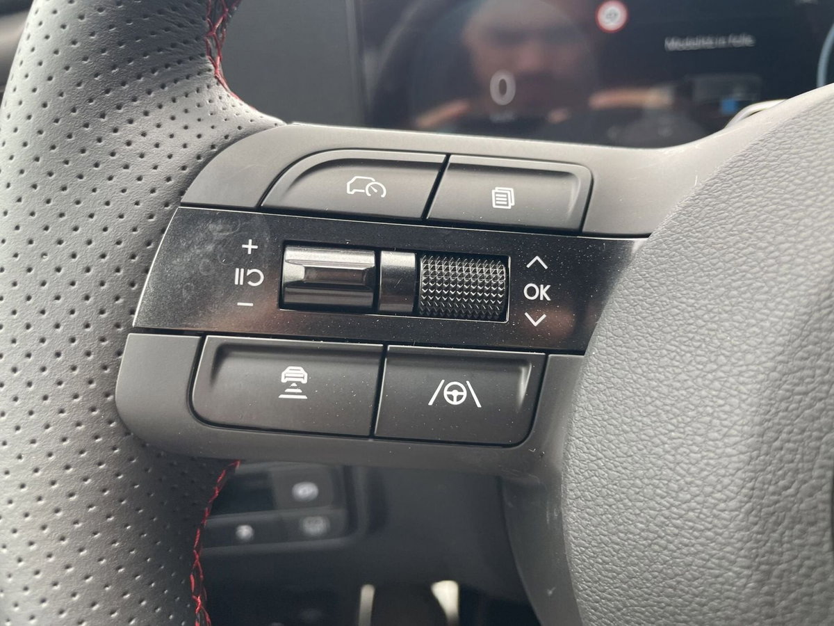 Hyundai Tucson 1.6 hev Xtech 2wd 239cv auto (10)