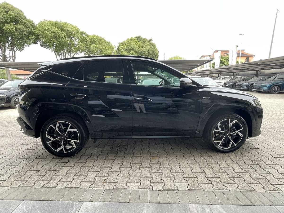Hyundai Tucson 1.6 hev Xtech 2wd 239cv auto (6)