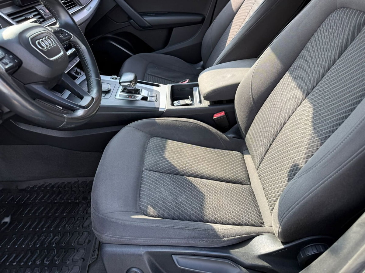 Audi Q5 40 TDI quattro S tronic S line plus (11)