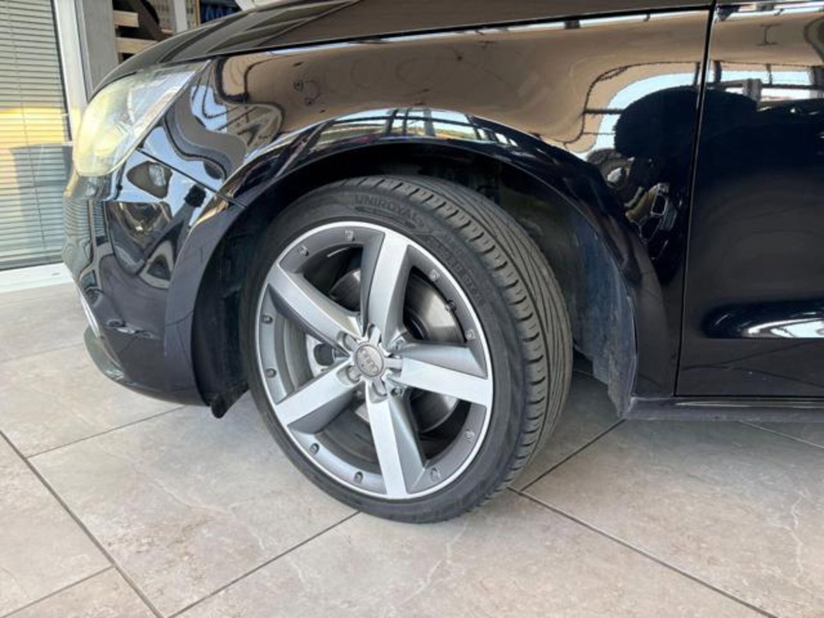 Audi A1 2.0 TDI Ambition (10)
