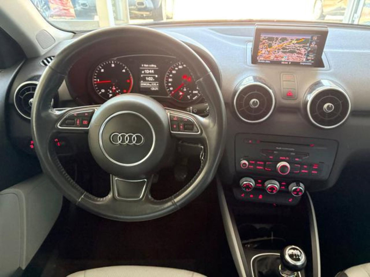 Audi A1 2.0 TDI Ambition (14)