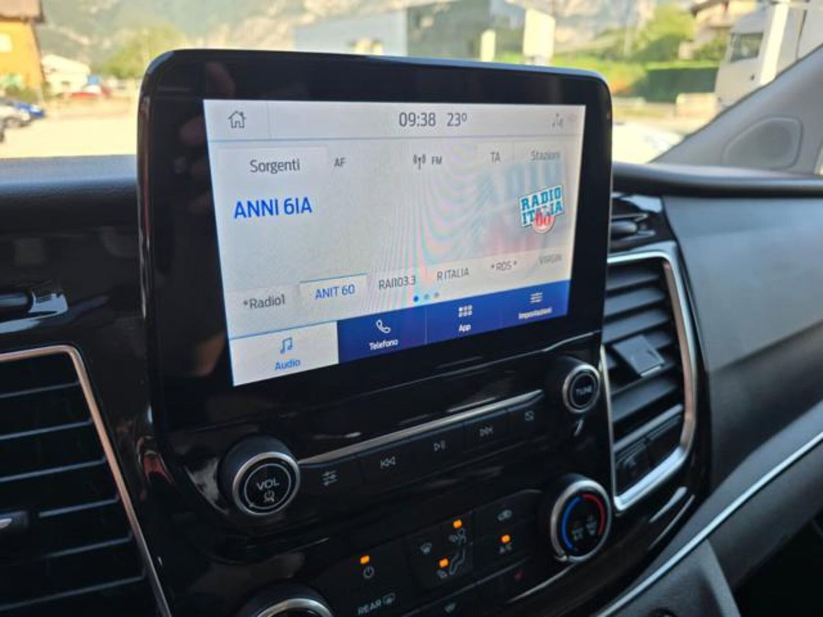 Ford Tourneo Custom 320 2.0 EcoBlue 150CV MHEV PC Titanium (13)