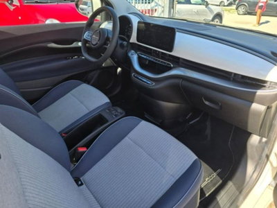 Fiat 500e Icon Berlina 42 kWh (10)