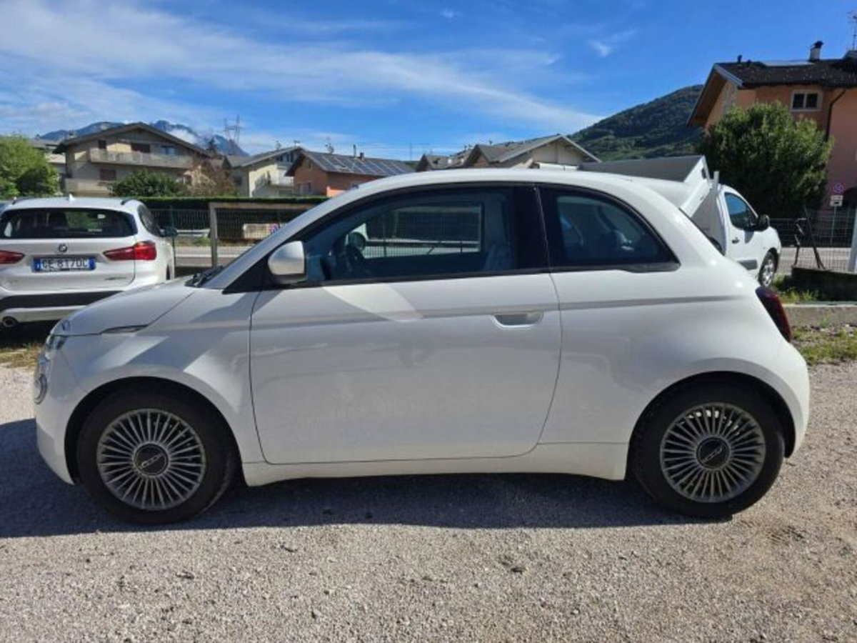 Fiat 500e Icon Berlina 42 kWh (3)