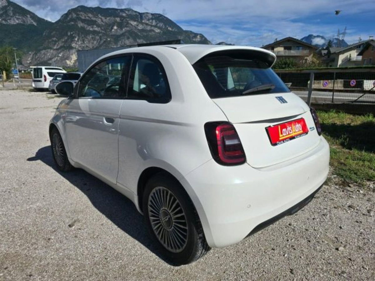 Fiat 500e Icon Berlina 42 kWh (4)