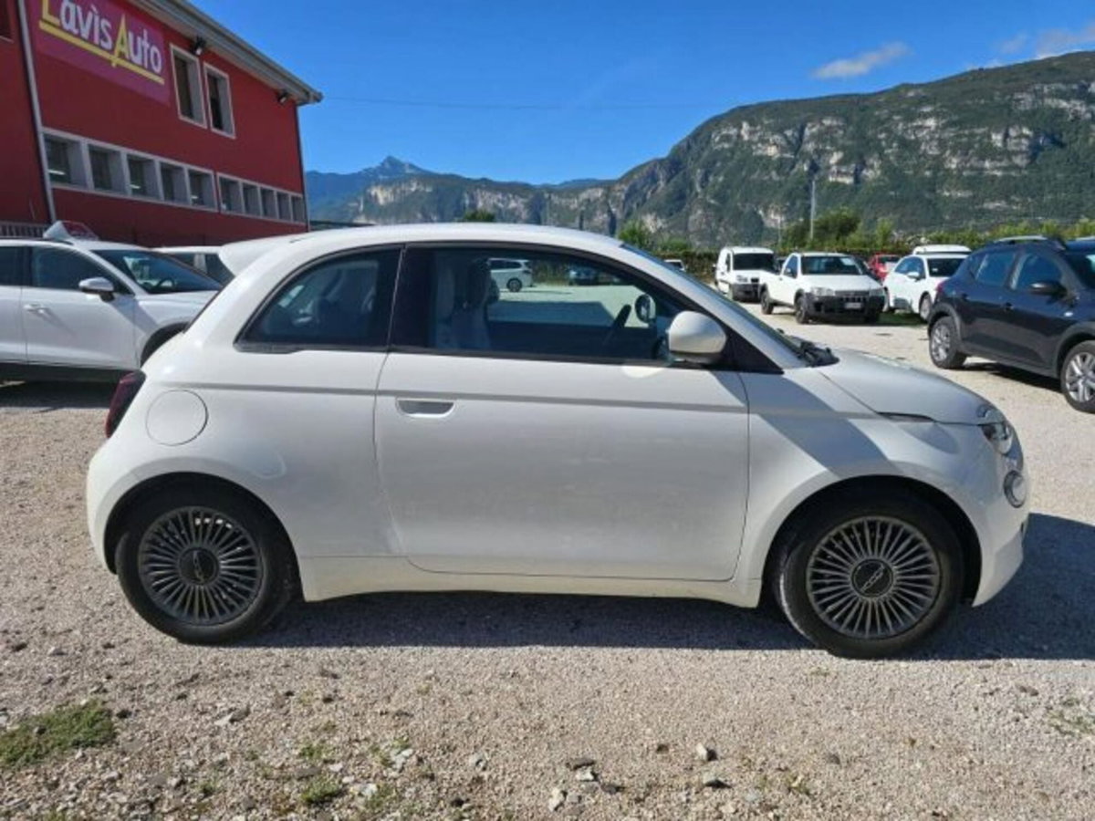 Fiat 500e Icon Berlina 42 kWh (6)