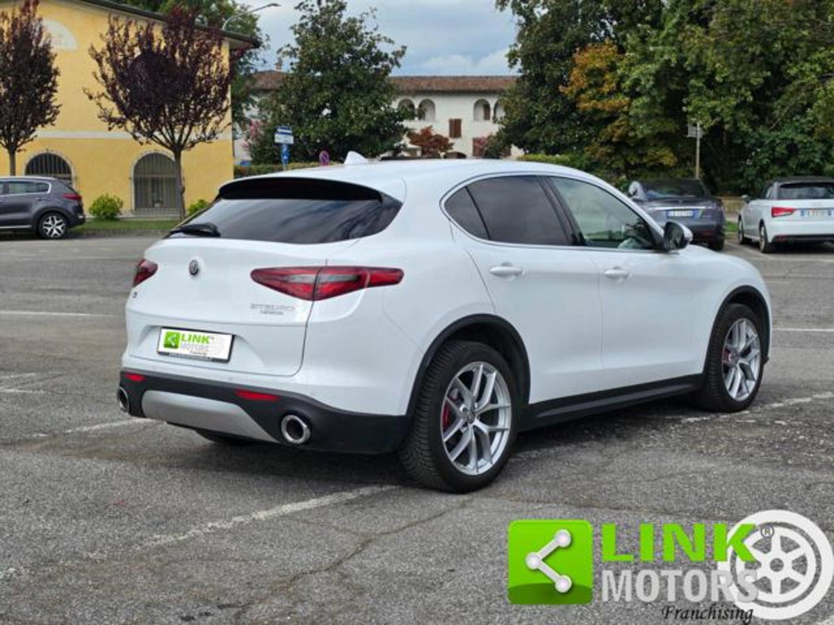 Alfa Romeo Stelvio Stelvio 2.2 Turbodiesel 210 CV AT8 Q4 Executive (3)