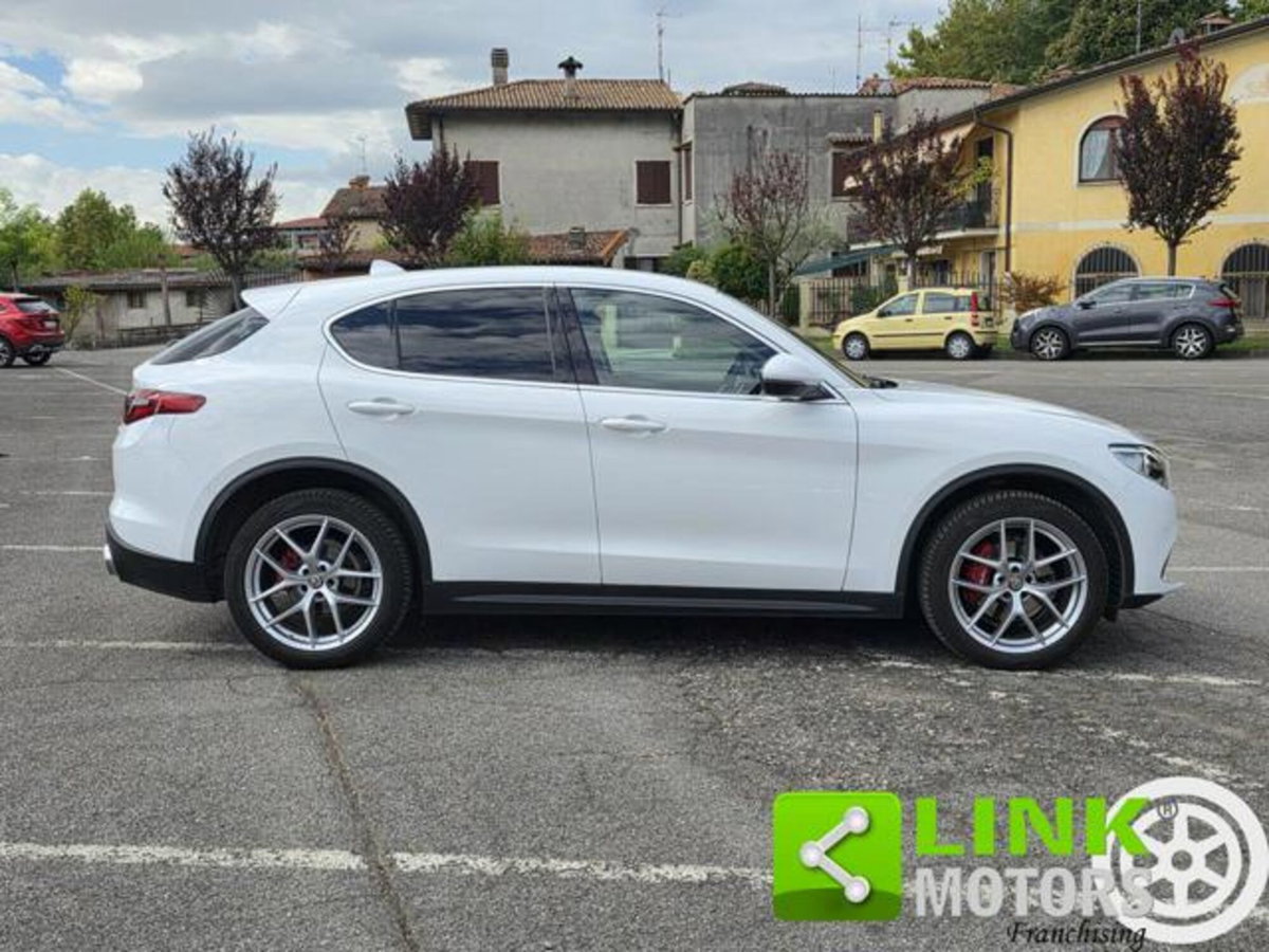Alfa Romeo Stelvio Stelvio 2.2 Turbodiesel 210 CV AT8 Q4 Executive (5)