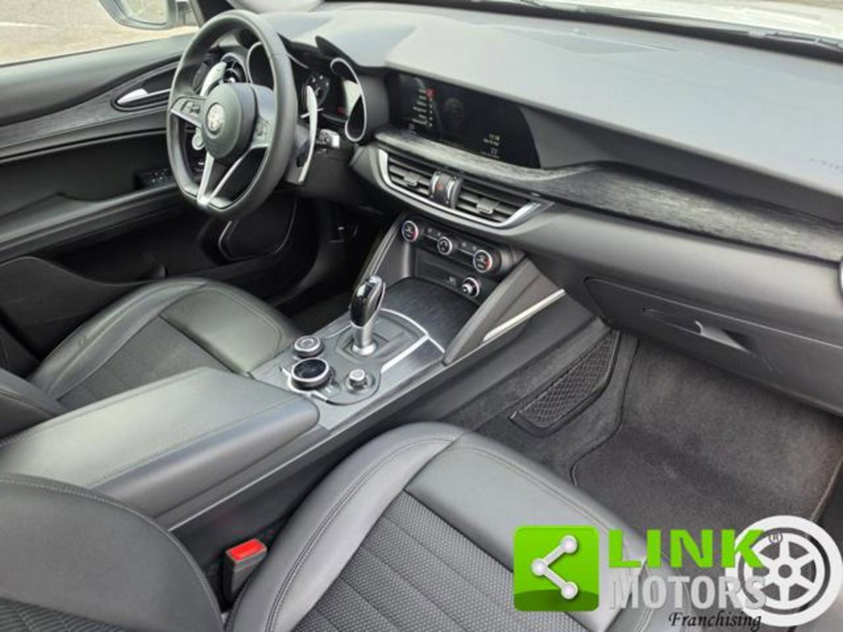 Alfa Romeo Stelvio Stelvio 2.2 Turbodiesel 210 CV AT8 Q4 Executive (6)