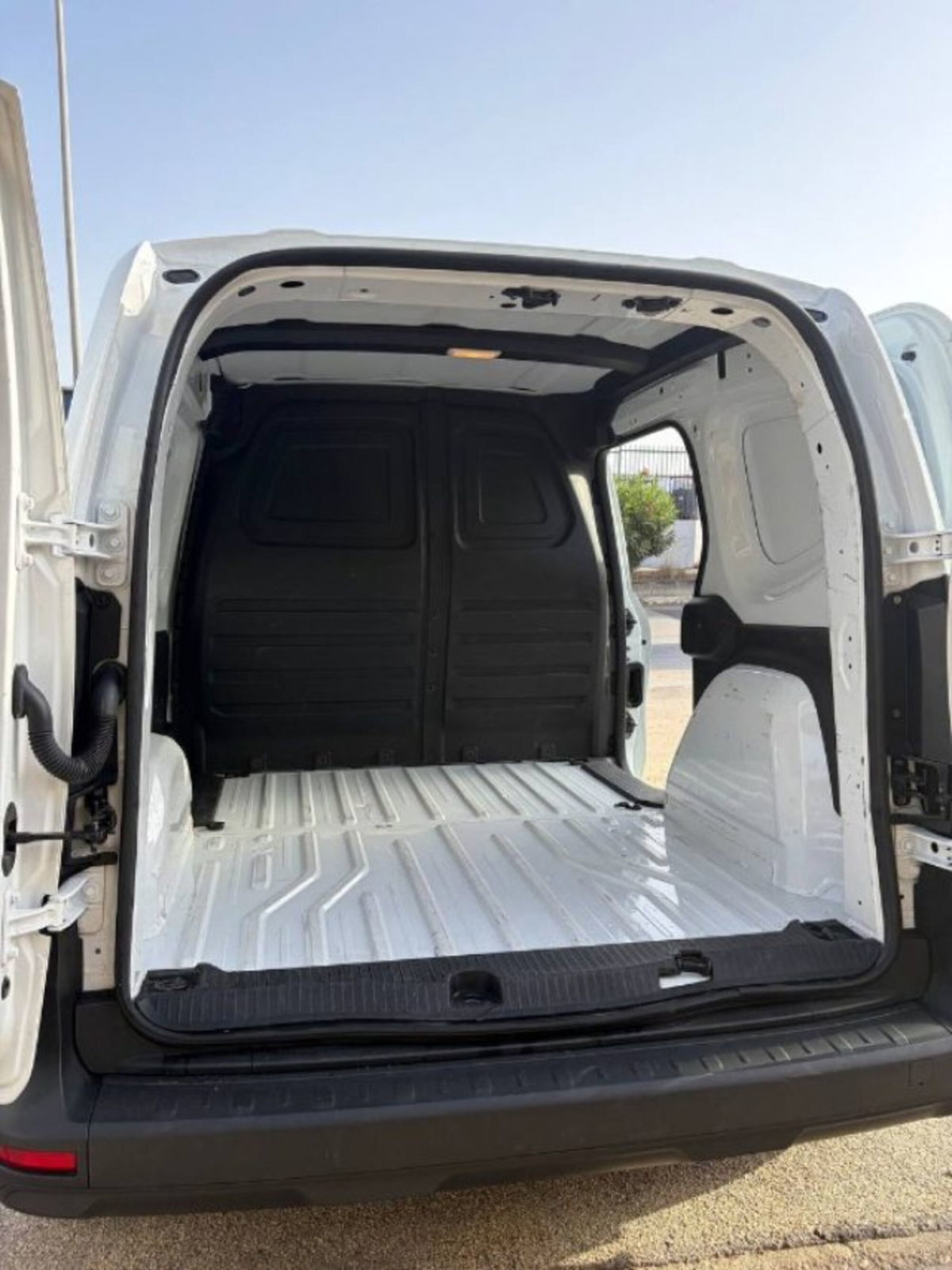 Renault Kangoo Blue dCi 95CV Express Maxi Combi Ice Plus (7)