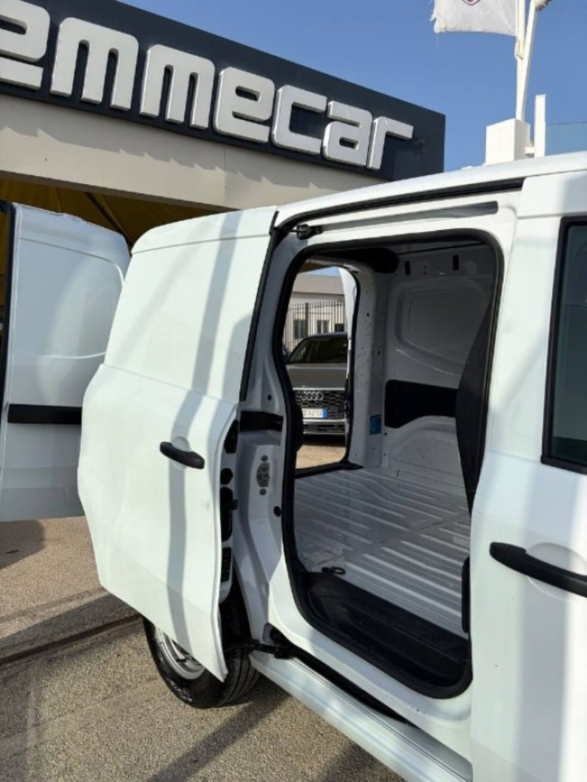 Renault Kangoo Blue dCi 95CV Express Maxi Combi Ice Plus (9)