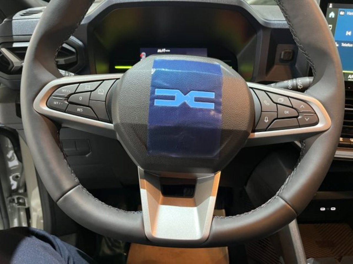 Dacia Duster 1.2 mild hybrid Journey 130cv (16)